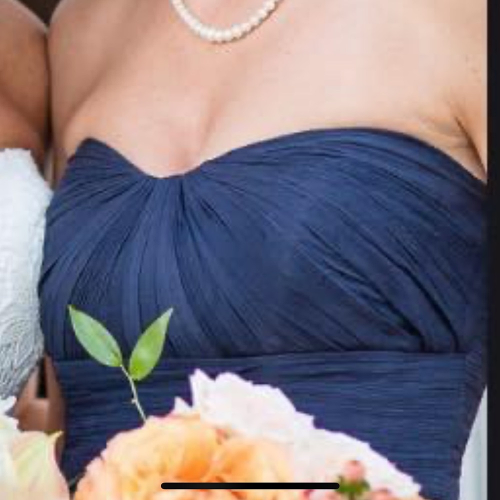 Formal J.Crew
MARBELLA LONG DRESS IN SILK CHIFFON
Size: 4
Color: NEWPORT NAVY